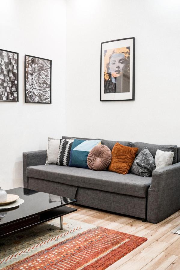 Stylish And Spacious ! Central Location Kazincy Netflix Budapesta Exterior foto