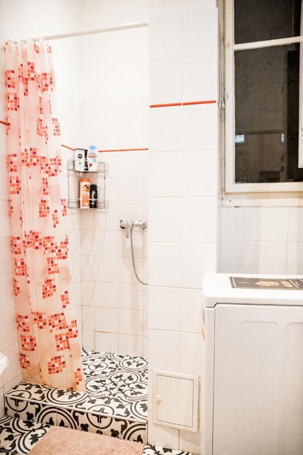 Stylish And Spacious ! Central Location Kazincy Netflix Budapesta Exterior foto